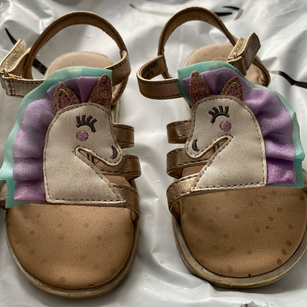 Toddler unicorn sandals